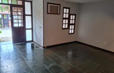 Casa em Condomínio em Itaipu